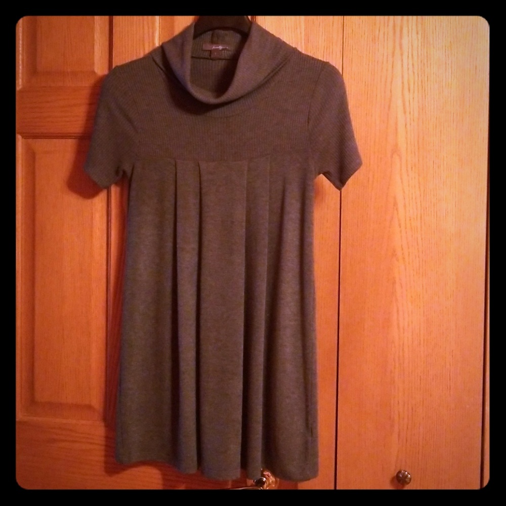 Grey mini dress or with leggings